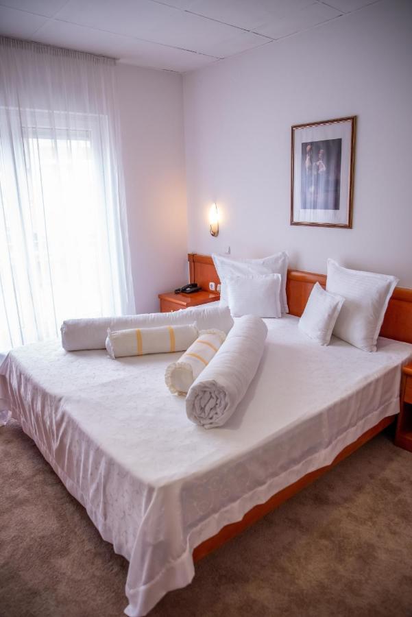 Hotel Integra Doboj Ngoại thất bức ảnh