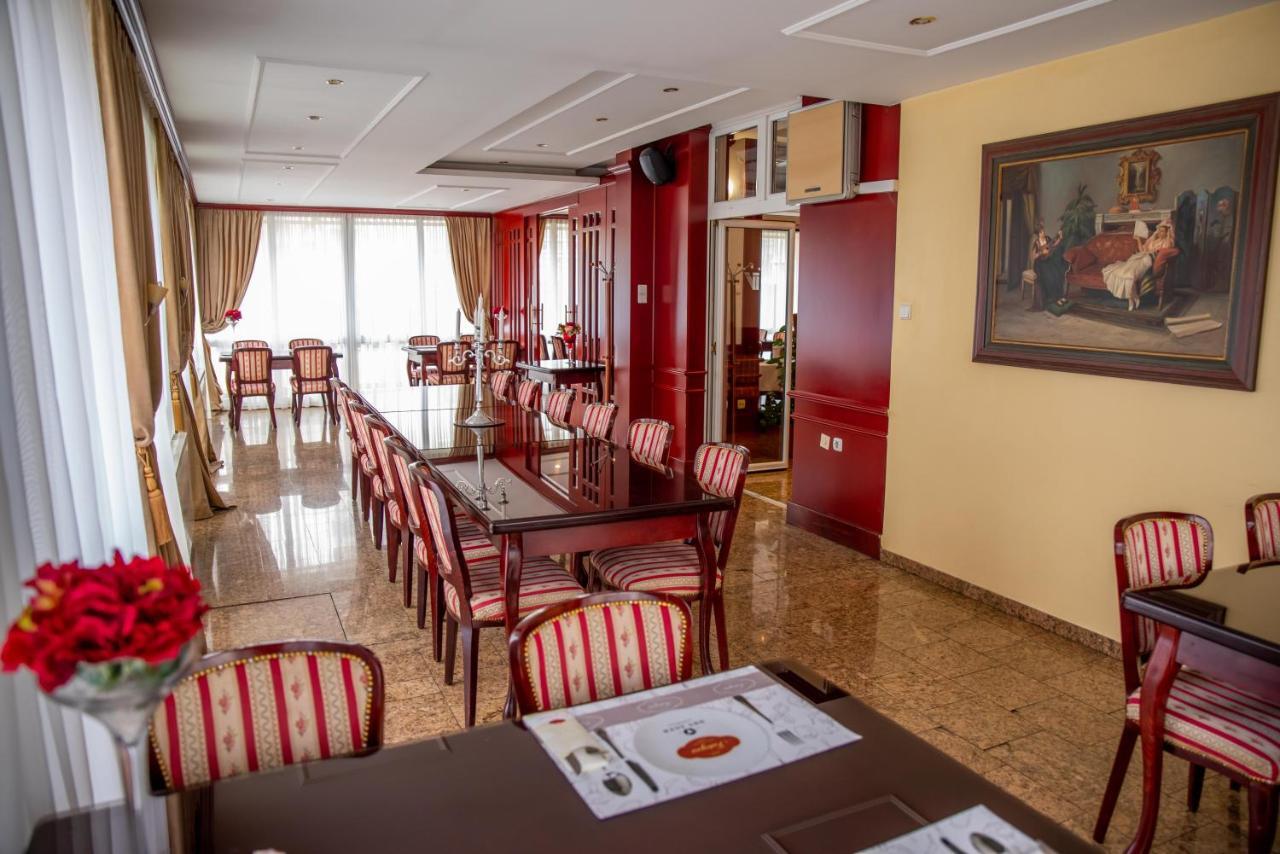 Hotel Integra Doboj Ngoại thất bức ảnh